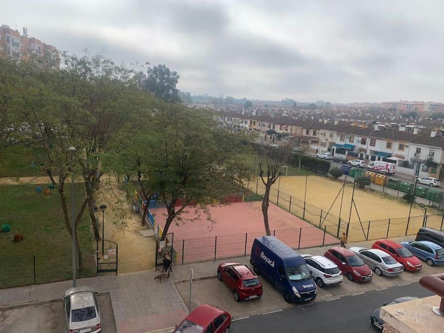 Vistas Desde Montequinto Apartment Dos Hermanas Exterior photo